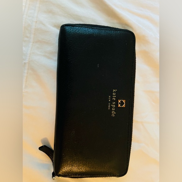 Black Kate Spade wallet - Picture 1 of 5